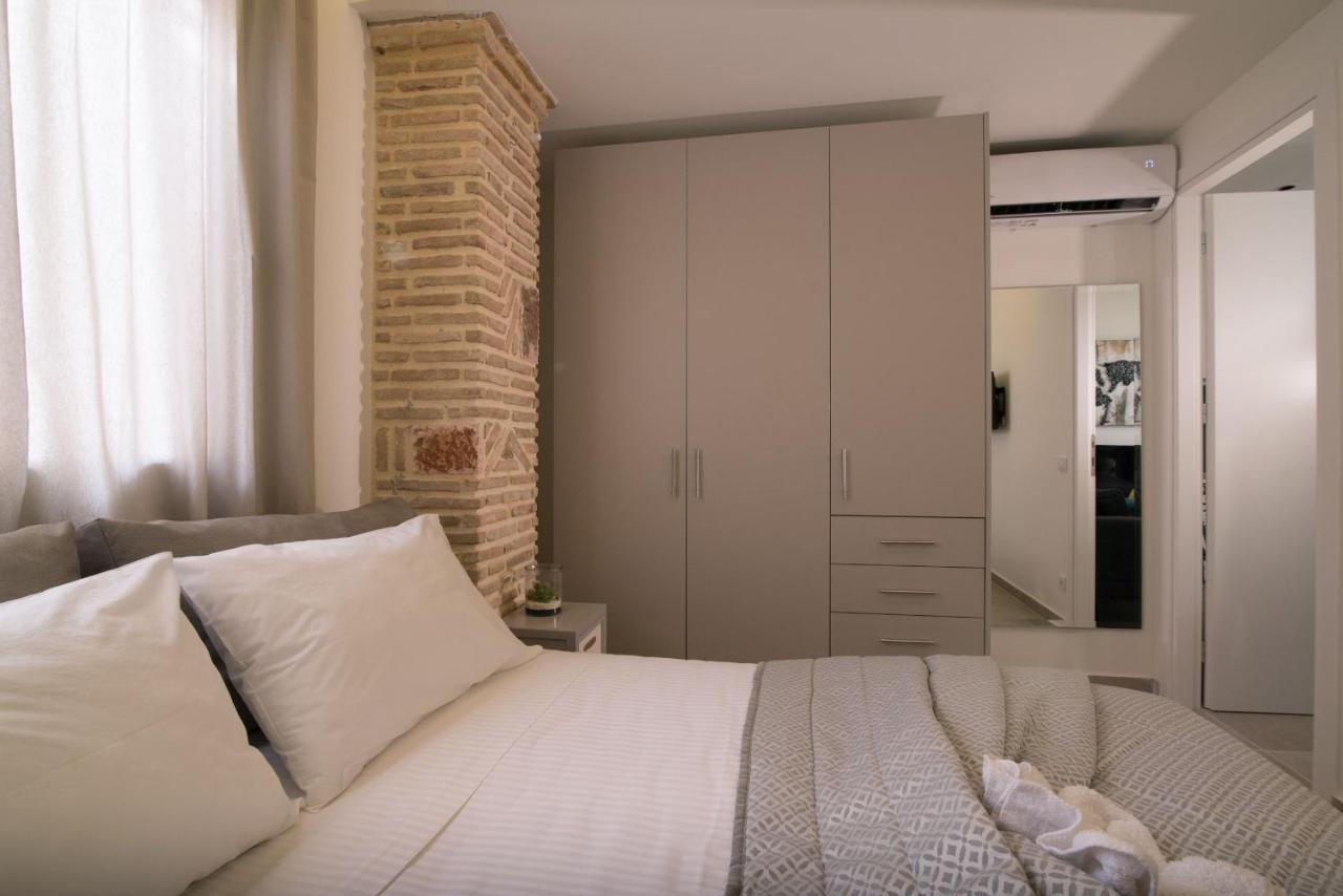 Lodge Modern Apartments, In Kalamaki Centre 部屋 写真