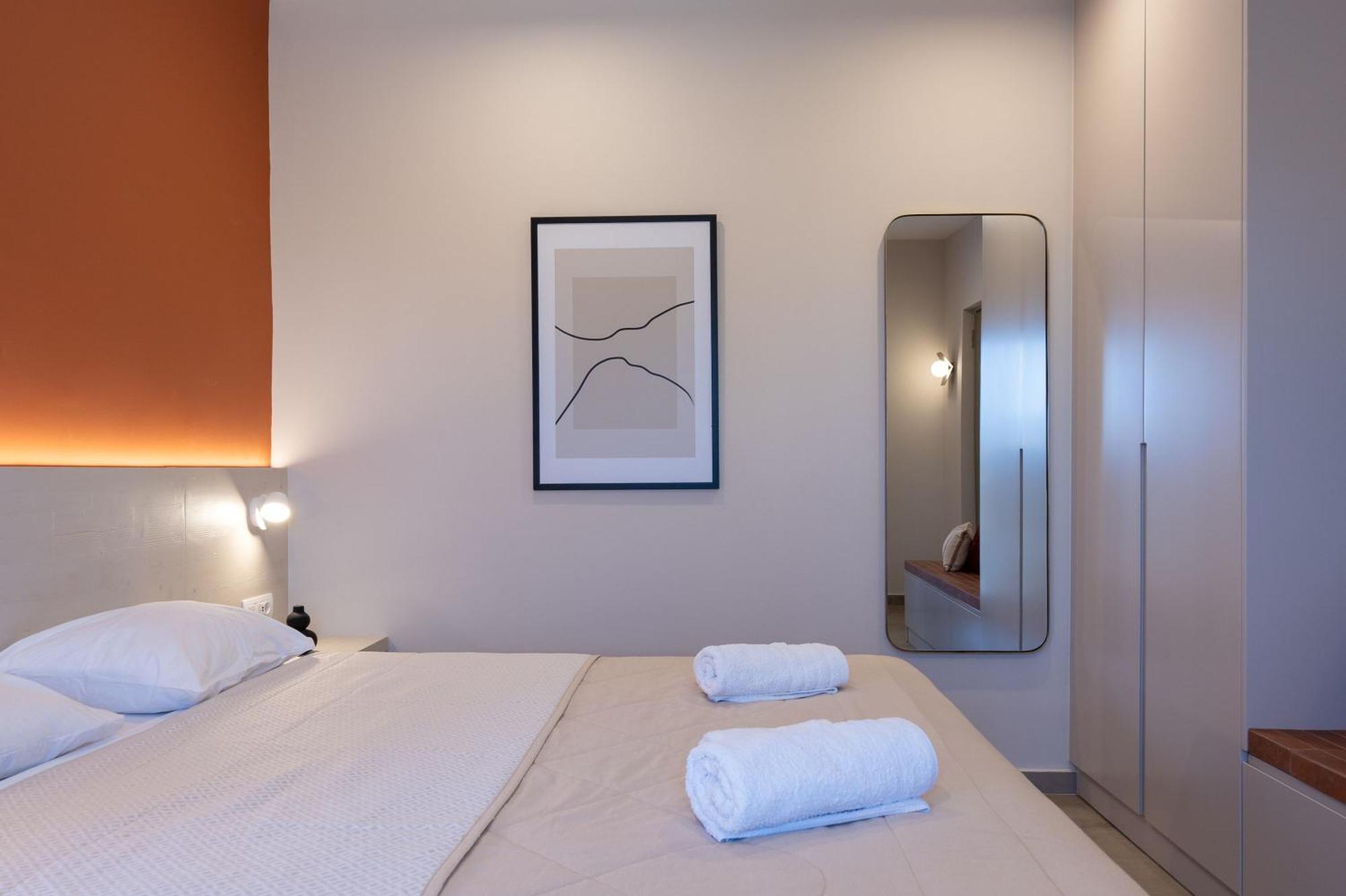 Lodge Modern Apartments, In Kalamaki Centre エクステリア 写真